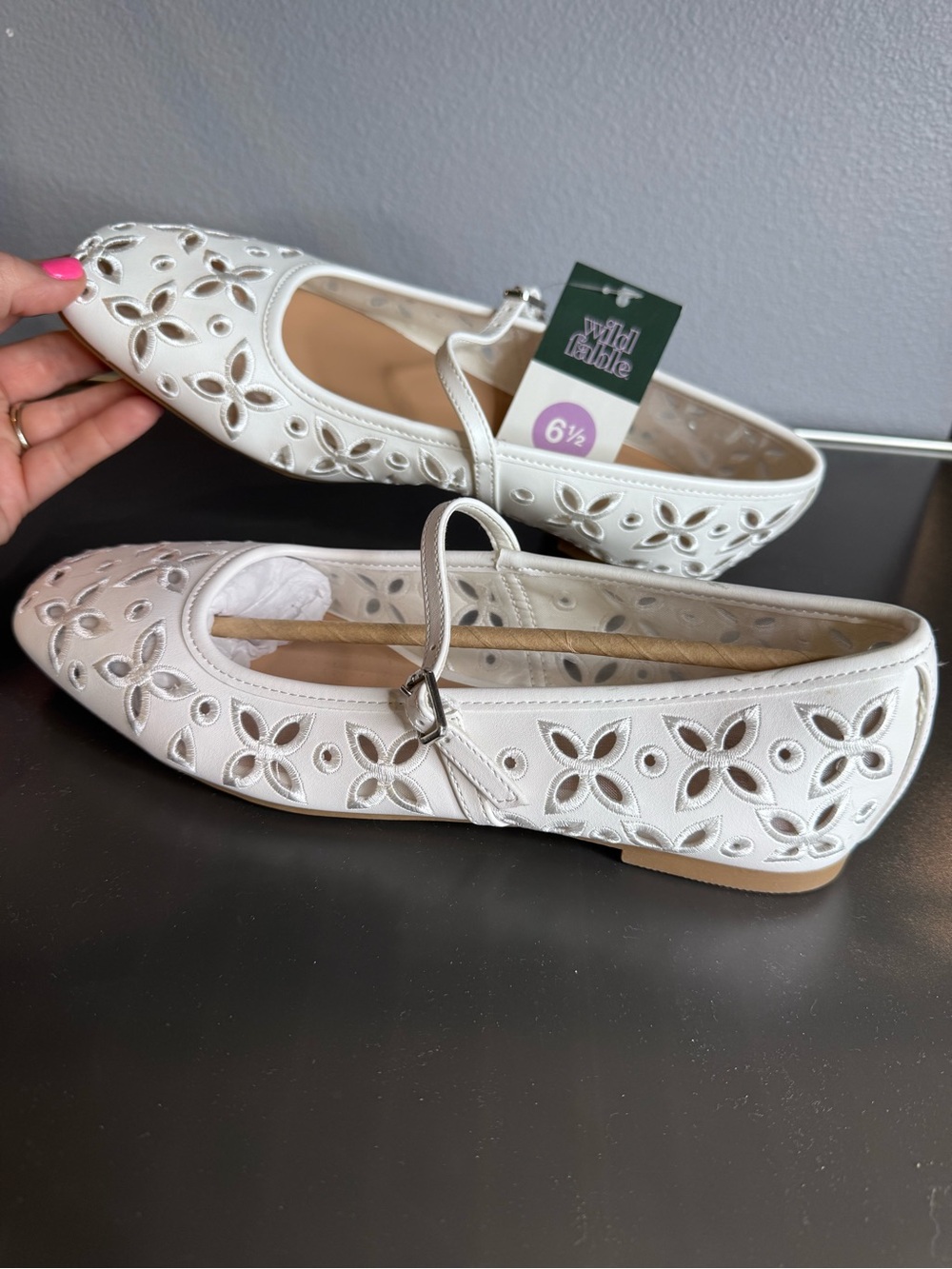 New size 6.5 women’s fable White Floral Cutout  Flats